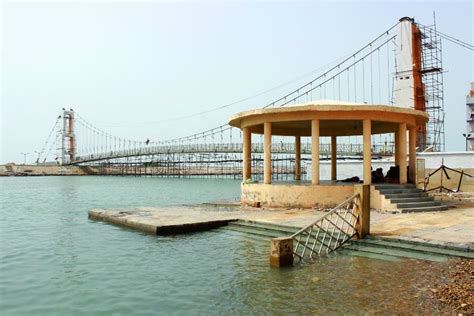 Bridge Over The River Gomti In The Gomti Ghat In Dwarka India Stock