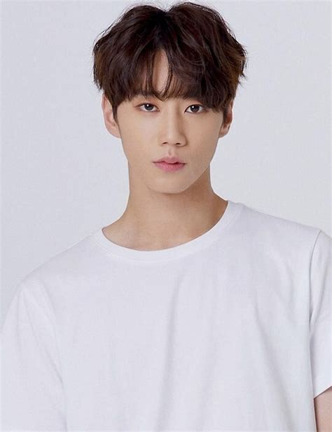 Фото: Ли Джун-ён (1997) #3742821