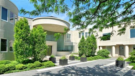 Photos: Michael Jordan's Chicago-area mansion up for auction