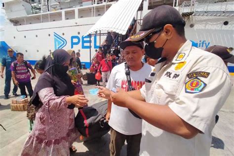 Disdukcapil Denpasar Sidak Penumpang Kapal Di Pelabuhan Benoa