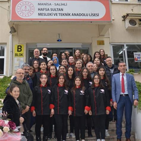 Üniforma Giydirme Töreni Hafsa Sultan Mesleki ve Teknik Anadolu Lisesi