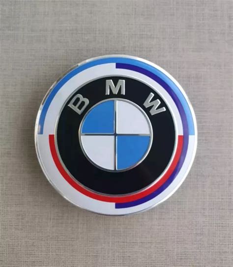 BMW EMBLEM 82MM NEUES DESIGN E36 E38 E39 E46 E60 E61 E85 E87 E90 E91