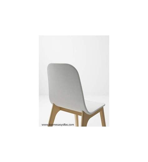 Silla de cocina o comedor de estilo nórdico en madera blanco