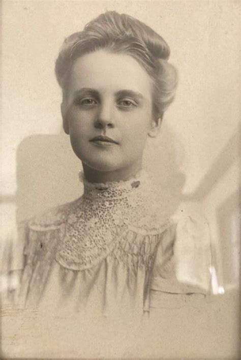 My Great Grandmother Circa 1910 Roldschoolcool