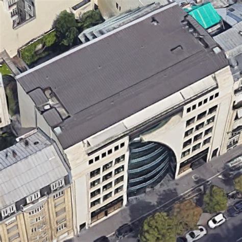siege du groupe bouygues  kevin roche  paris france google maps