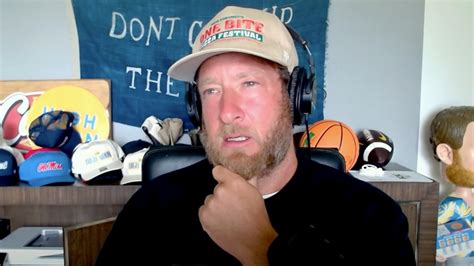 Dave Portnoy Fans Shocked After Barstool Ceo Says Hes Leaving Bffs