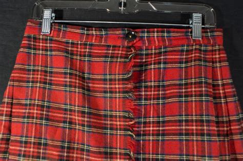 60s Wool Plaid Skirt Vintage Tartan Wrap Pleated Colette Label Size 28