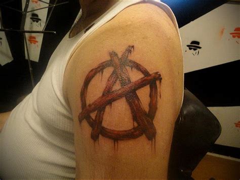 Фото знак анархии тату 24.03.2020 №046 -tattoo anarchy- tattoo-photo.ru ...