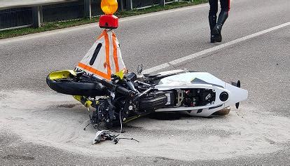 Motorradfahrer Nach Unfall Mit Pkw Schwer Verletzt