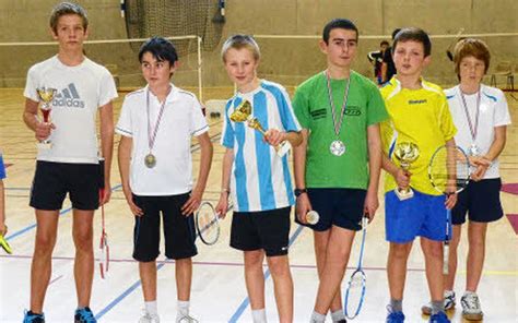 Badminton Cinq victoires de l Ujap au tournoi de doubles Le Télégramme