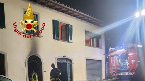 Incendio In Un Appartamento A Bagno A Ripoli Morti Due Pensionati