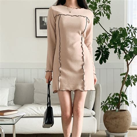 Wave Dress Modleaf