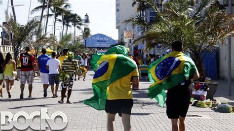 Torcedores J Se Concentram Na Fan Fest Da Barra