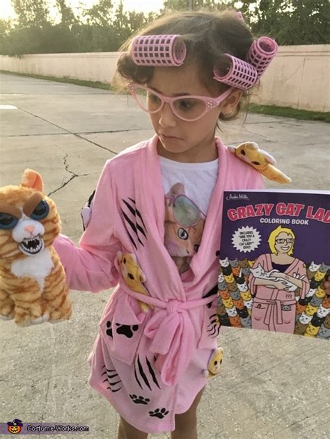 The Crazy Cat Lady Costume | Original DIY Costumes