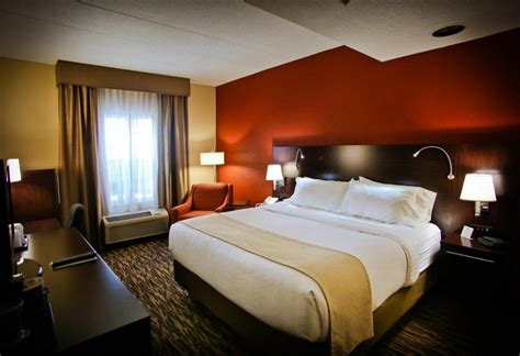 Holiday Inn & Suites Downtown La Crosse Hotel (La Crosse (WI)) - Deals ...