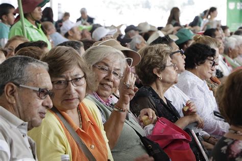 ADULTOS MAYORES Mexicanos Que Están En USA Pueden Recibir Su Pago