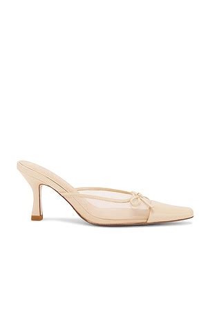 Nude Pumps REVOLVE