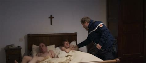 MATURE GUY NOT BASHFUL ThisVid