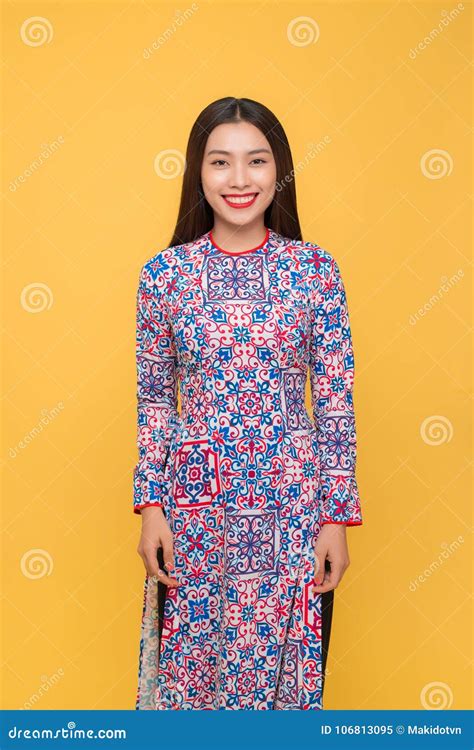 Traje Tradicional Ao Dai Del Festival De La Mujer Vietnamita Holida De