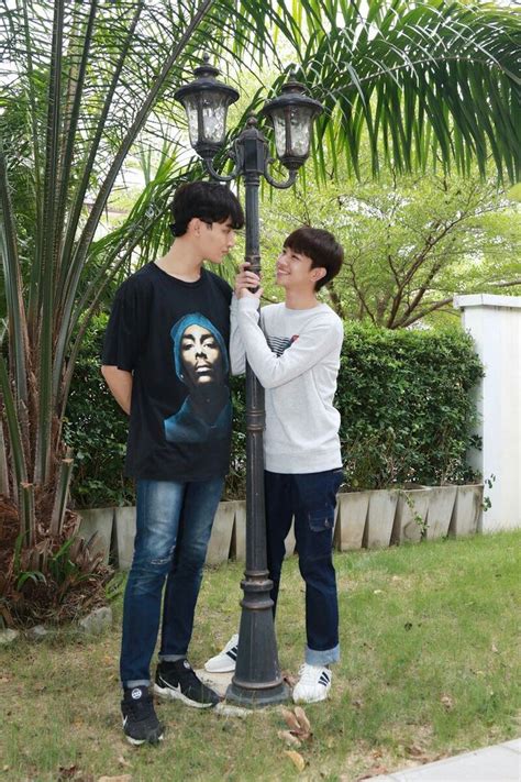 Pin By Paula Afonso Domingues On Ohm Y Fluke Cute Gay We Meet Again Thai Drama