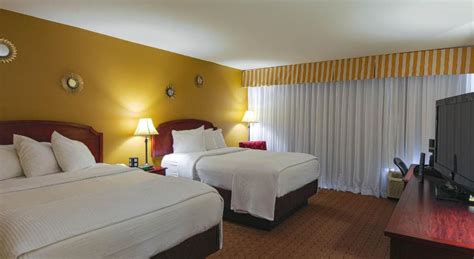 MCM Elegante Hotel & Suites Lubbock in Lubbock (TX) - Room Deals ...