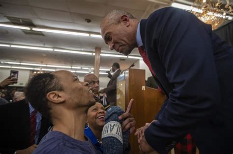 deval patrick outraised presidential competitors  mass  quarter
