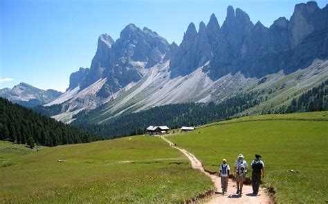 Sample pictures from hiking the Dolomites. | Hiking tours, Dolomites ...