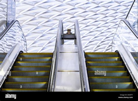 Escalator In Kings Cross Station London Uk Stock Photo Alamy