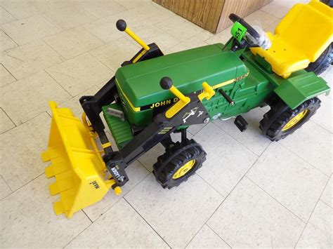 O'Brien Auctioneers Online Auctions - 3650 JOHN DEERE CHILDREN'S ...