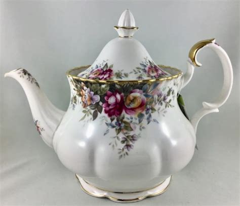 Royal Albert Autumn Roses Teapot Islington Antiques And Interiors