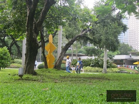 GENCIFIED: Sunday Morning at Ayala Triangle Park