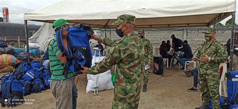 Ejército Nacional entrega ayudas humanitarias a 140 migrantes