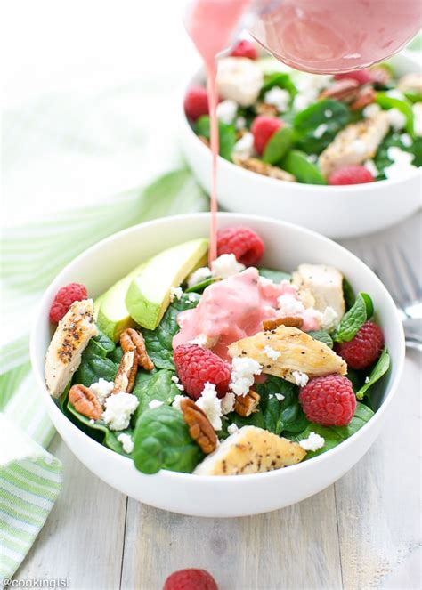 Spinach Salad With Raspberry Vinaigrette