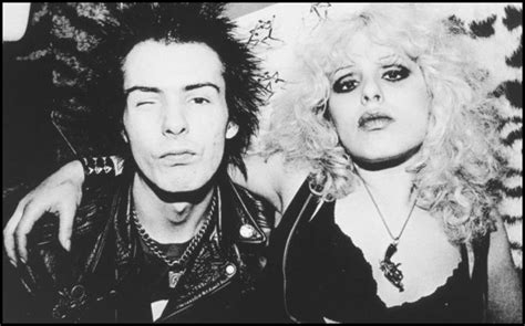 Sid Vicious As Fue La Fugaz Y Ca Tica Vida Del Bajista De Sex Pistols