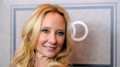 After Accident And Coma Actress Anne Heche Died Celebrity Gossip News