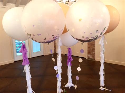 CUSTOM ACCESSORIES Big Ass Balloons