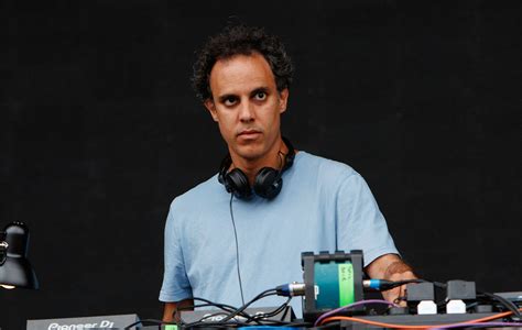 Four Tet Announces New Album Sixteen Oceans Due This Year