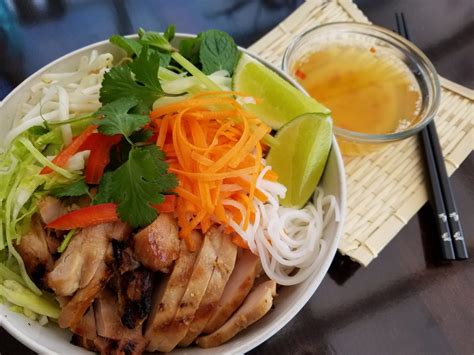 Vietnamese Noodle Bowl With Grilled Lemon Grass Chicken Recipes We Cherish