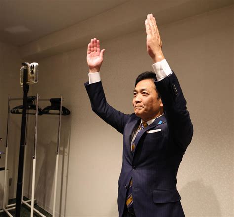 【衆院選】国民玉木雄一郎代表が当確、xで祝福相次ぐも石丸伸二氏の最終演説登場にはツッコミも 社会写真ニュース 日刊スポーツ