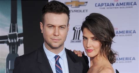 Cobie Smulders Pregnant With Second Child Popsugar Celebrity