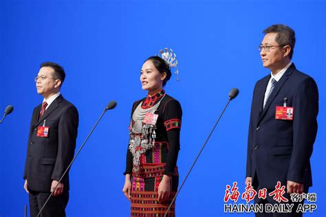 海南省七届人大三次会议“代表通道”开启澎湃号·政务澎湃新闻 The Paper