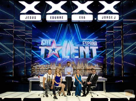 Foto promocional del jurado de Got Talent España con el presentador