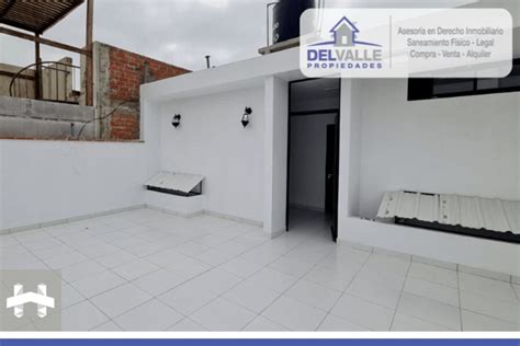 SE VENDE BONITA CASA Urb Miraflores Country Club