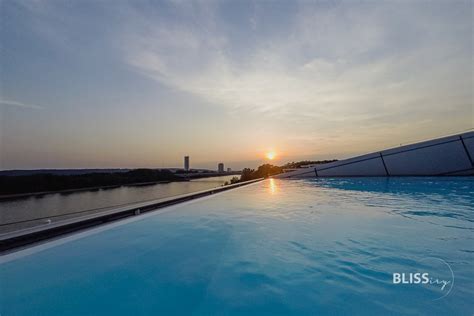 Kameha Spa Powerhouse Infinity Pool Im Kameha Grand Bonn