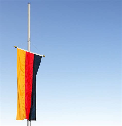 Halbmast Trauer Fahne Flagge Prsymbol Schwerin Schwerin Lokal