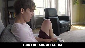 Primera Vez Chupando Y Montando La Polla De Un Hermano Caliente XVIDEOS
