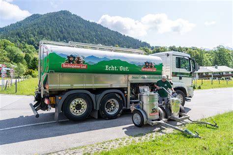 Milchsammelwagen Bergbauernmilch Berchtesgaden 56 Bergerlebnis