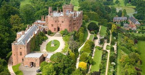 Powis Castle - Sisley Garden Tours