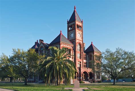 Monuments Of Justice Dewitt County Courthouse Texas County Progress