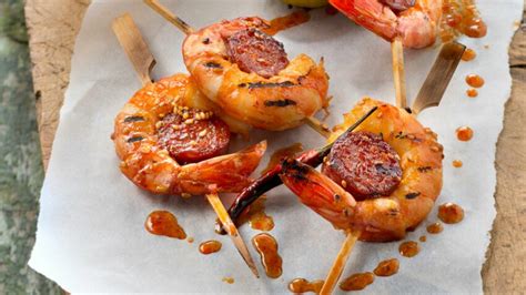 Brochettes terre mer chorizo et crevettes rapide découvrez les